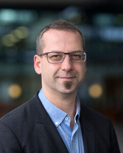 Heiner Friedrich, department of Chemical Engineering, performed the experiments in Eindhoven. Picture: TU/e Heiner Friedrich, department of Chemical Engineering, performed the experiments in Eindhoven. Picture: TU/e
