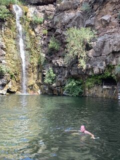 Yehudiya Forest natuurreservaat: de Zavitan-waterval, die uitkomt in een natuurlijk zwembad. Foto | privéarchief Mark Legters Yehudiya Forest natuurreservaat: de Zavitan-waterval, die uitkomt in een natuurlijk zwembad. Foto | privéarchief Mark Legters