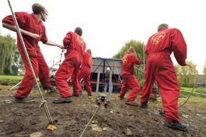 Commissieleden aan het werk. Foto | Bart van Overbeeke