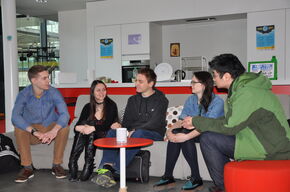 Workshop 'Dutch culture' in de Commonroom.