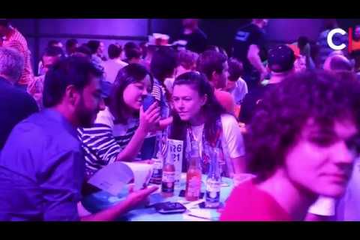 Almost 1400 'brainiacs' (including TU/e teams) competed in the 7th Quiz Night XL at the Klokgebouw on 7 June, 2018. Video ...