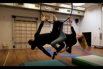 Kevin and Cristina are back! We're starting with a weekly video on sports at the Student Sports Centre. The first one: aerial hoop ...