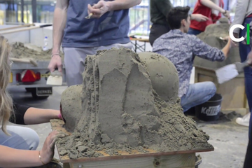Workshop zandsculpturen maken bij Studium Generale, gemaakt door Rien Meulman.