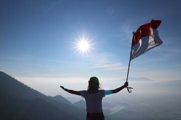 Na een hike eindelijk bovenop Mount Guntur (West Java). Privé-archief Isabelle Linders.