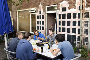 Enjoy your meal! Photo | Bart van Overbeeke Enjoy your meal! Photo | Bart van Overbeeke