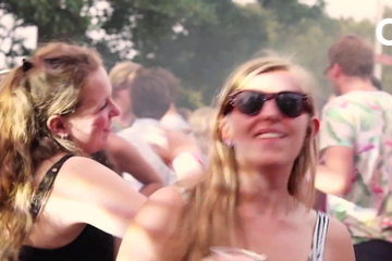 Closing of the academic year in Eindhoven with 'Miami Nice', organized by student rowing association Theta. Video by Mathias ...