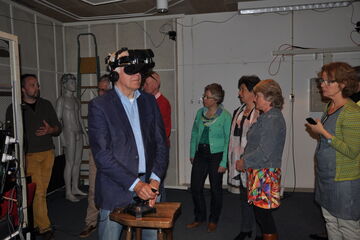 Decanen in het Virtual Reality Lab