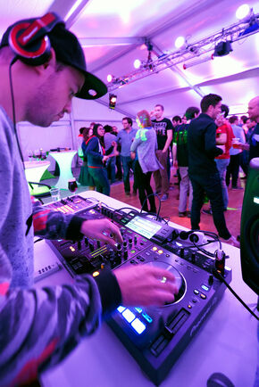 Feest in Flux. Foto | Bart van Overbeeke Foto | Bart van Overbeeke