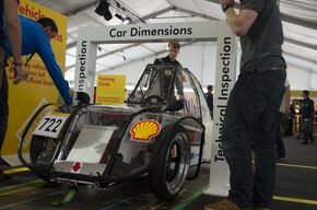 Technische inspectie bij Shell Eco-marathon.