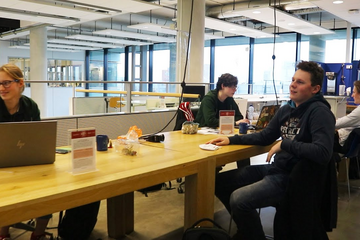 This is part two of our diptych on how everyone at Eindhoven University of Technology is doing during the pandemic. Video by ...
