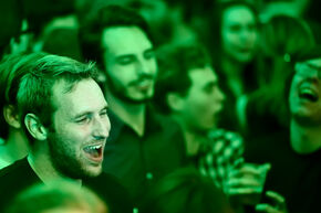 Feest in Vertigo. Foto | Bart van Overbeeke Foto | Bart van Overbeeke