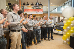 Solar Team Eindhoven tijdens de huldiging. Foto | Rien Meulman Solar Team Eindhoven tijdens de huldiging. Foto | Rien Meulman