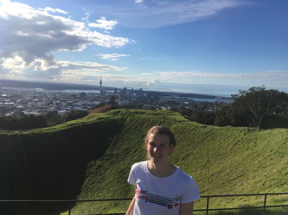 Skyline van Auckland vanaf Mount Eden. Foto | Privé-archief Joni Simons Skyline van Auckland vanaf Mount Eden. Foto | Privé-archief Joni Simons