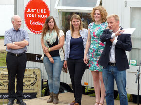 Faas Moonen, Alice Janssen, Marthe Doornbos, Floor van Schie en Eppo Bruins. Faas Moonen, Alice Janssen, Marthe Doornbos, Floor van Schie en Eppo Bruins.