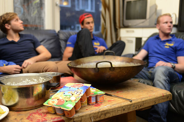 Aanschuiven bij het Nayadehuis. Foto | Rien Meulman Aanschuiven bij het Nayadehuis. Foto | Rien Meulman