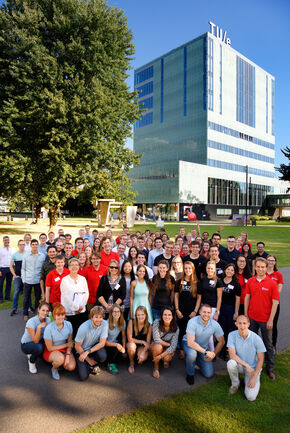 Alle deelnemende teams. Foto | Bart van Overbeeke Alle deelnemende teams. Foto | Bart van Overbeeke