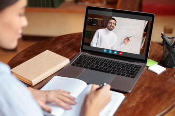 Prostock-studio / Shutterstock