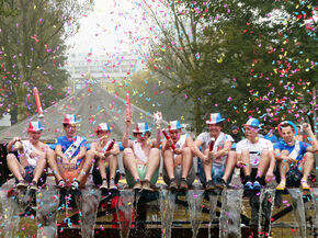 Groep 18 maakt er een feestje van. Groep 18 maakt er een feestje van.