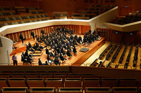 Akoestiektesten in Muziekgebouw. Foto | Bart van Overbeeke Akoestiektesten in Muziekgebouw. Foto | Bart van Overbeeke