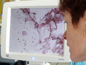 'Celfie' maken bij BMT. 'Celfie' maken bij BMT.