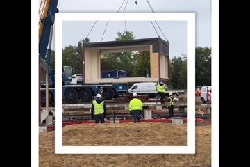 The first units of a new student housing project near the Berenkuil, have been placed today. It will eventually house some 200 ...