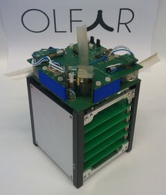 Prototype van de nano-satelliet ontwikkeld binnen het OLFAR-project. Prototype van de nano-satelliet ontwikkeld binnen het OLFAR-project.