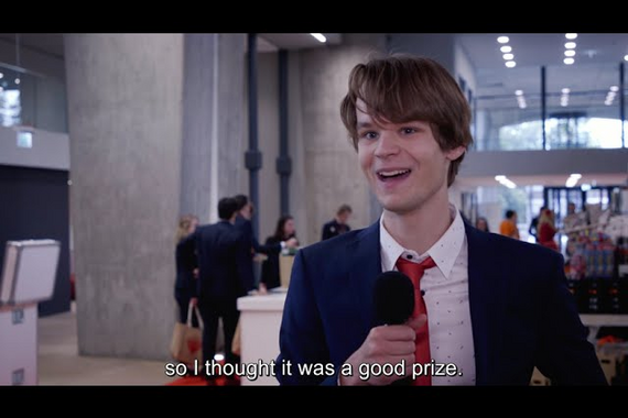 De studenten waren overweldigd door de cadeaus en positieve aandacht.