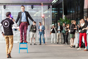 Éven, on-Hollands, met je kop boven het maaiveld uitsteken. Foto | Bart van Eijden Éven, on-Hollands, met je kop boven het maaiveld uitsteken. Foto | Bart van Eijden