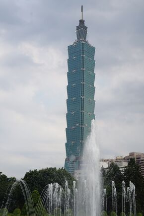 Wolkenkrabber Tapei 101 telt, inderdaad, 101 verdiepingen. Wolkenkrabber Tapei 101 telt, inderdaad, 101 verdiepingen.