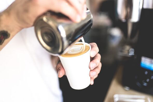 Omdat koffie belangrijk is gaat VITAM barista’s inzetten.