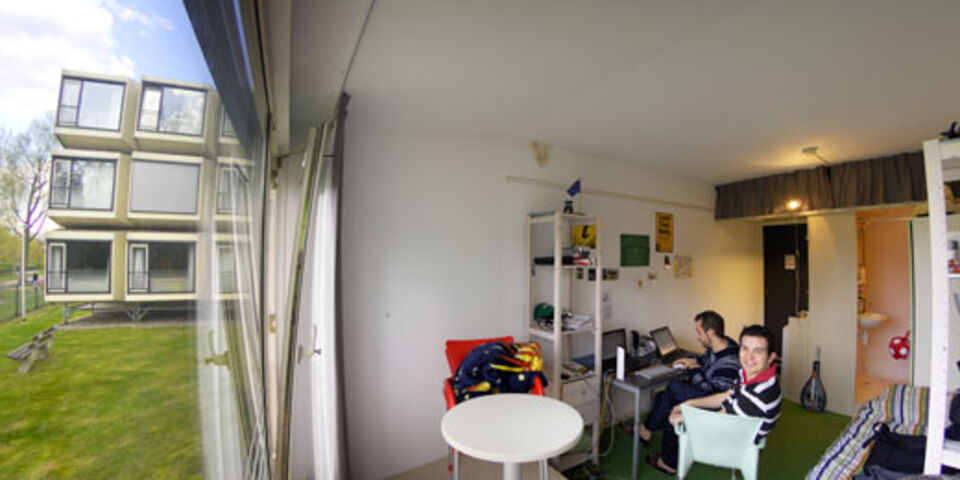 Kijkje in de Spaceboxen op het TU/e-terrein. Archieffoto | Bart van Overbeeke
