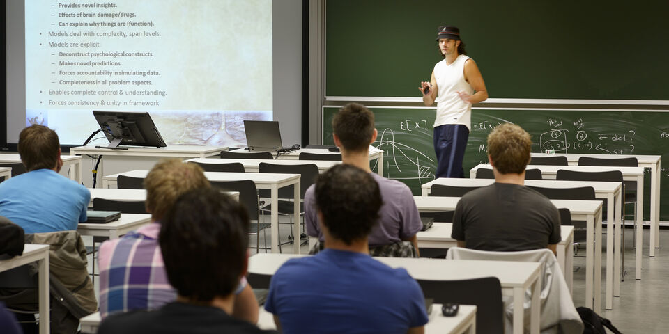 Collegezaal TU/e. Foto | Bart van Overbeeke