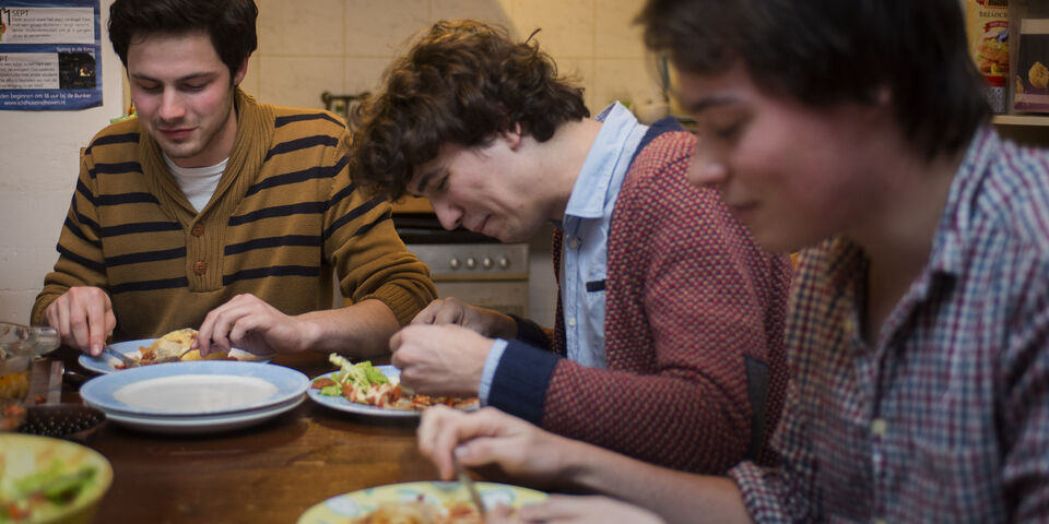 Aanschuiven bij Huize Hoogstraat. Foto | Rien Meulman