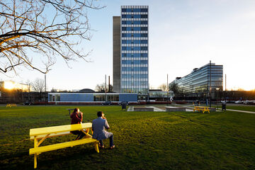 [Translate to English:] Bart van Overbeeke
