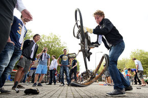 Kan die fiets kleiner? Foto | Bart van Overbeeke Kan die fiets kleiner? Foto | Bart van Overbeeke