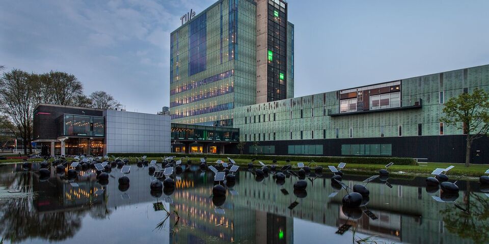De gekleurde liften van Vertigo l Foto: Joep Rutgers