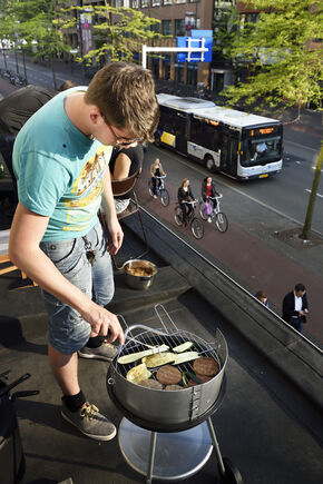 Aanschuiven bij Oost Vest Dijk Best. Foto | Bart van Overbeeke Foto | Bart van Overbeeke