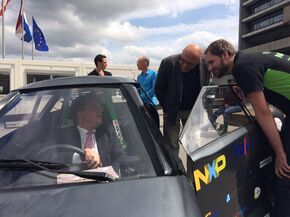 Commissaris van de koning Wim van de Donk in Nova. Commissaris van de koning Wim van de Donk in Nova.